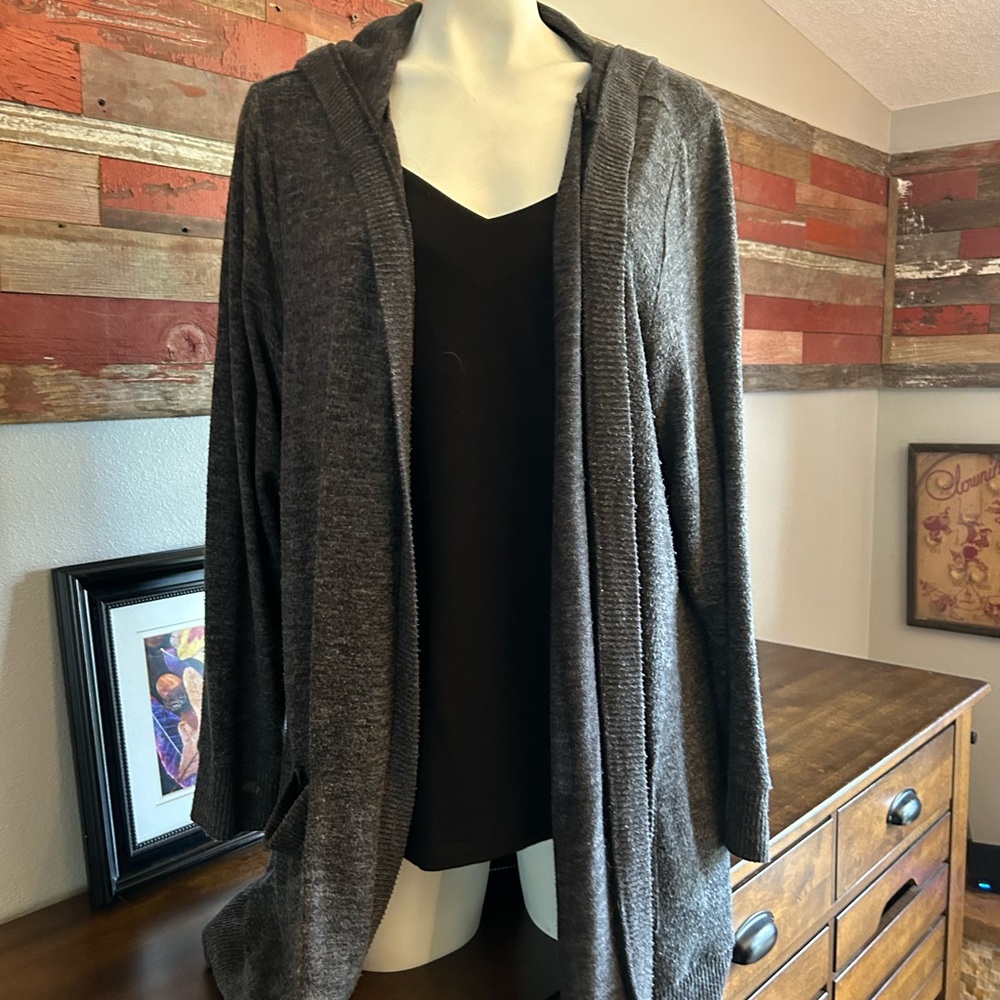 Brand Torrid Super ultra soft hooded cardigan